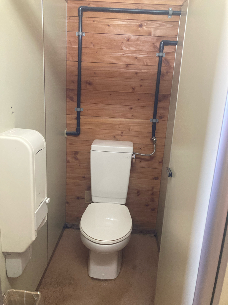 仙丈小屋の山トイレ写真2