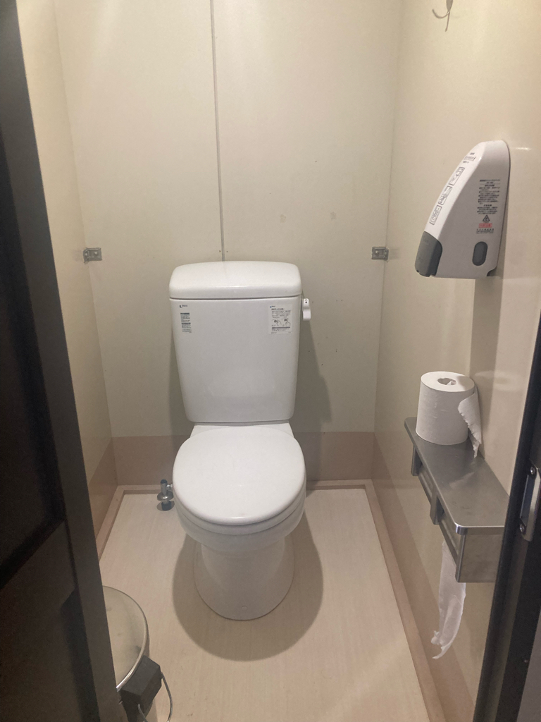 北岳山荘の山トイレ写真3