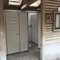 御前山、大岳山、大ダワの登山トイレ