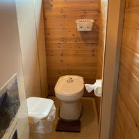 岳沢小屋の登山トイレ