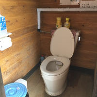 権現小屋の登山トイレ