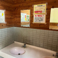 燕岳　燕岳登山口の登山トイレ