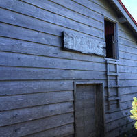 利尻山 鴛泊コース避難小屋の登山トイレ