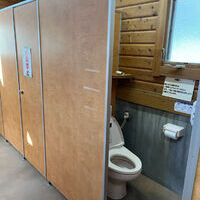 さわんど第二駐車場の登山トイレ