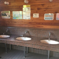 尾瀬沼ビジターセンターの登山トイレ