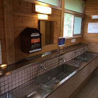 山の鼻公衆トイレの登山トイレ