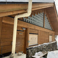 小梨平キャンプ場（冬季）の登山トイレ