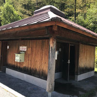 甲武信ヶ岳 毛木平の登山トイレ