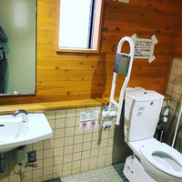 小仏バス停　の登山トイレ