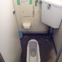 立山 剱岳 雷鳥沢キャンプ場の登山トイレ