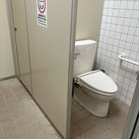 入笠山　入笠湿原前トイレ　山彦荘横の登山トイレ