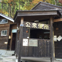 長衛小屋（旧北沢駒仙小屋）の登山トイレ