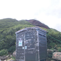 利尻山 鴛泊コース9合目の登山トイレ